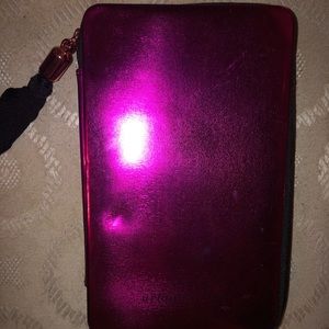 Purple brush holder box